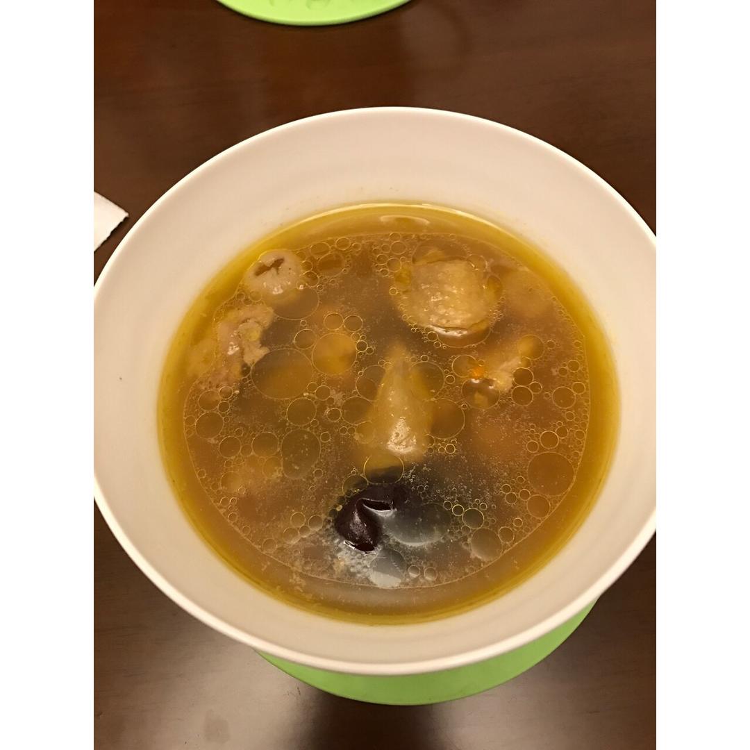 花胶炖鸡