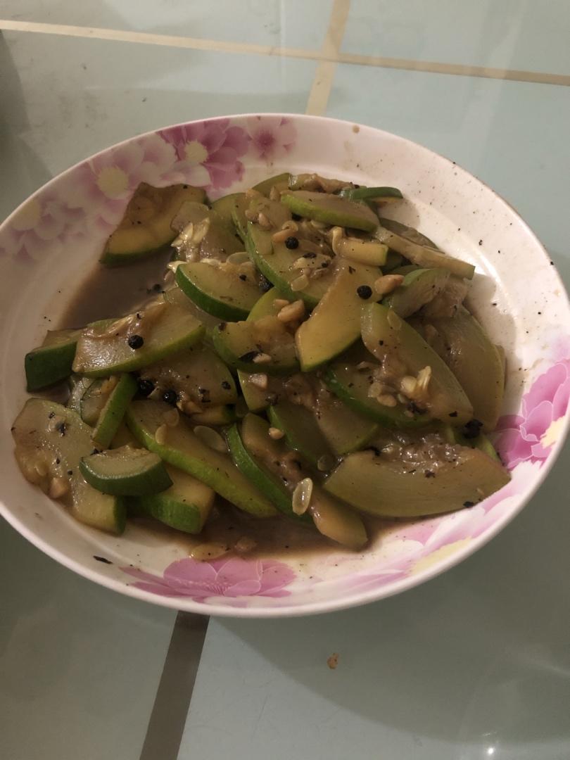蒜炒西葫芦