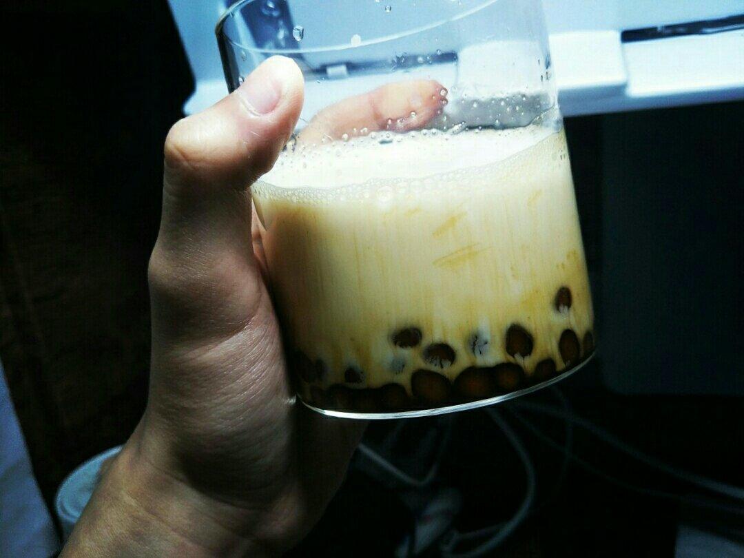 黑糖珍珠鲜奶-在家喝鹿角巷