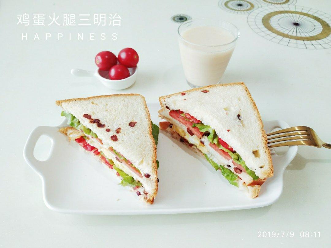 早餐三明治