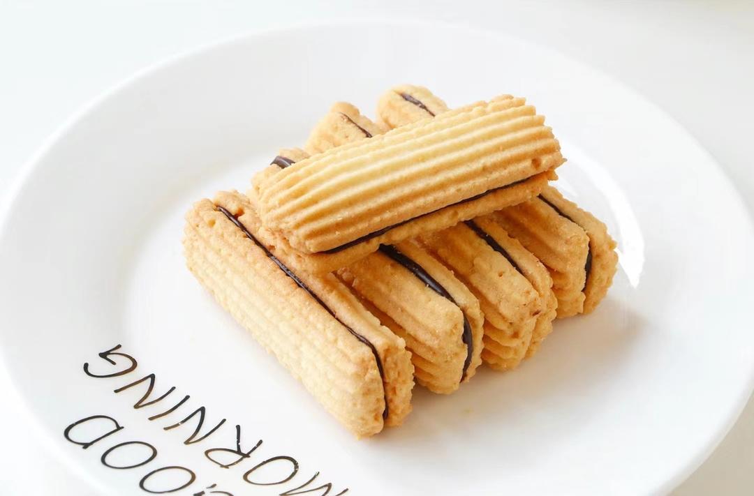 轻松复刻法丽兹～超好吃的巧克力夹心曲奇