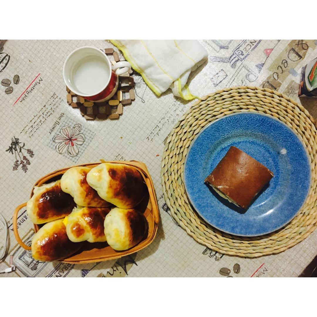 黄油面包卷