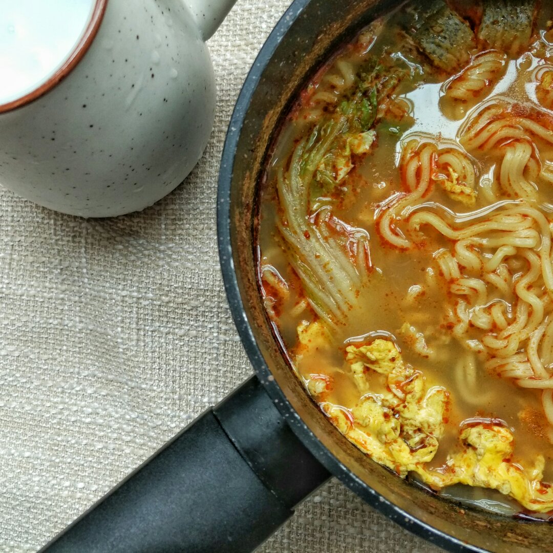 满足食欲的深夜秘密 森系浓香泡面