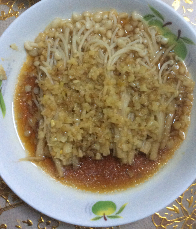 蒜蓉蒸金针菇