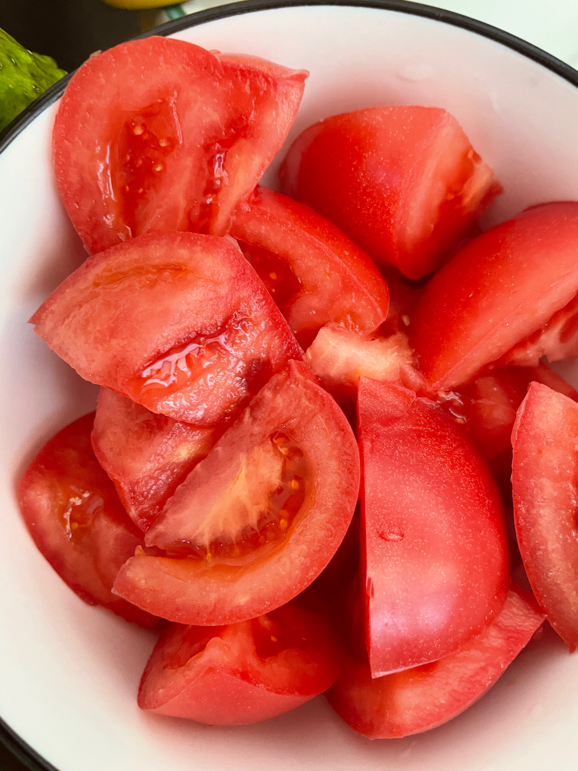西红柿土豆包菜汤的做法 步骤2