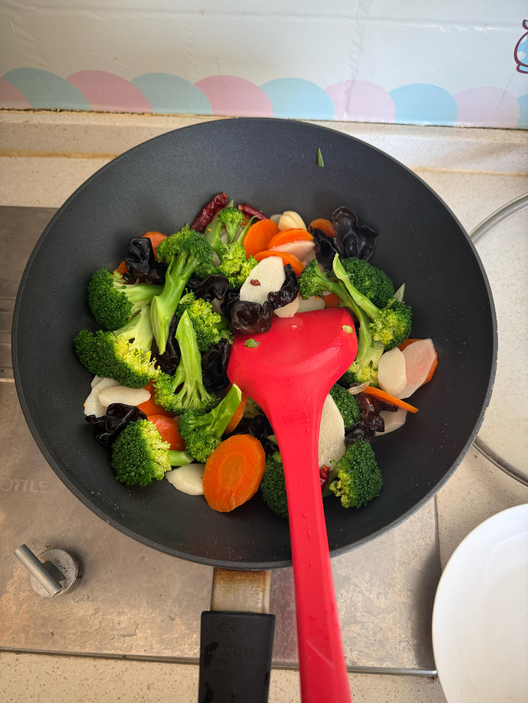 清脆爽口营养丰富的木耳炒长山药