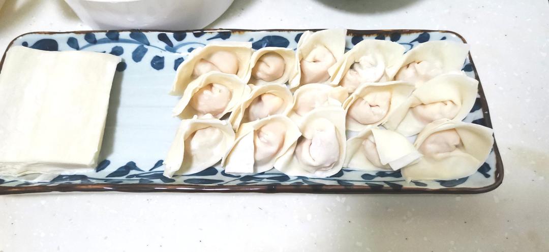 低脂鸡肉虾仁馄饨