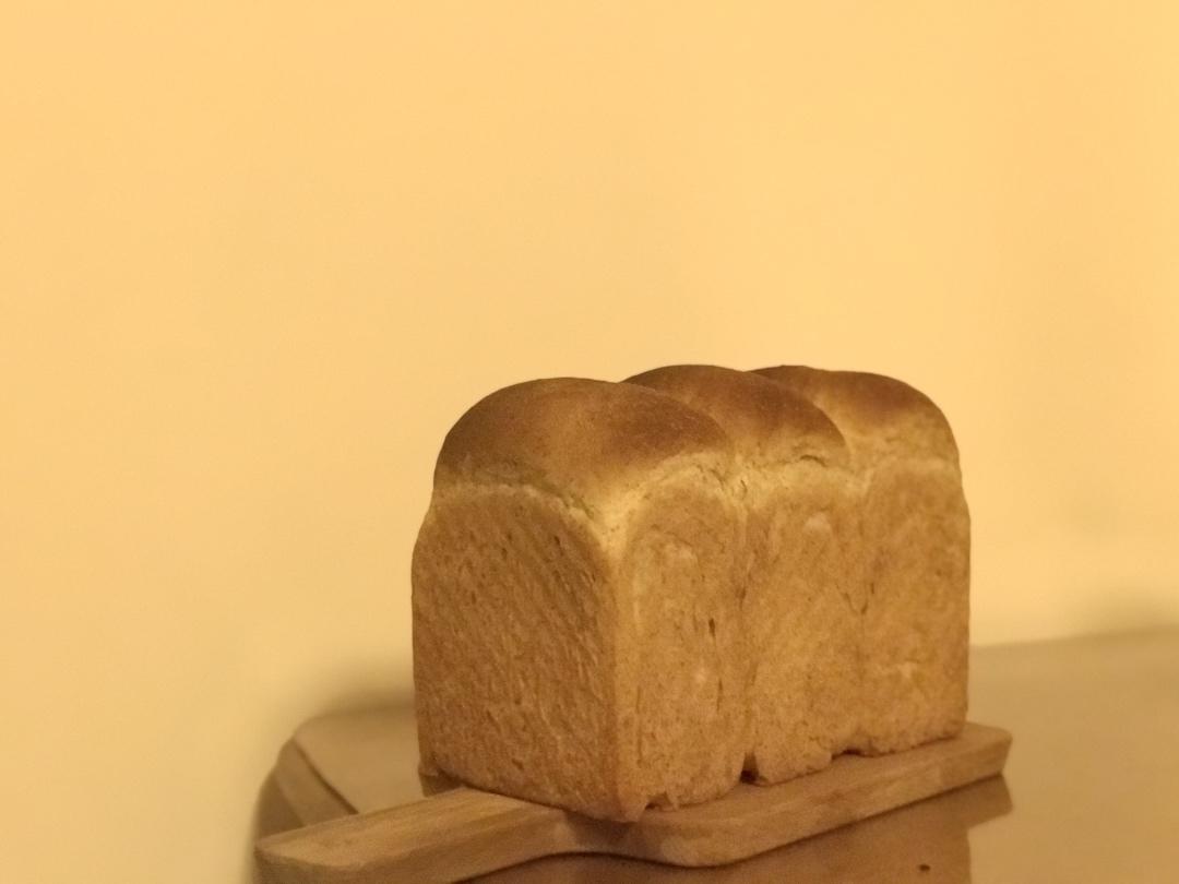 入口即化拉丝酸奶吐司