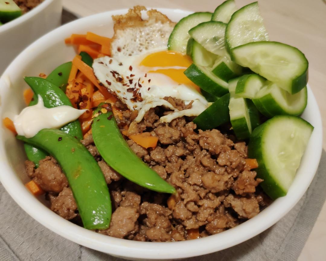 韩式猪肉拌饭的做法