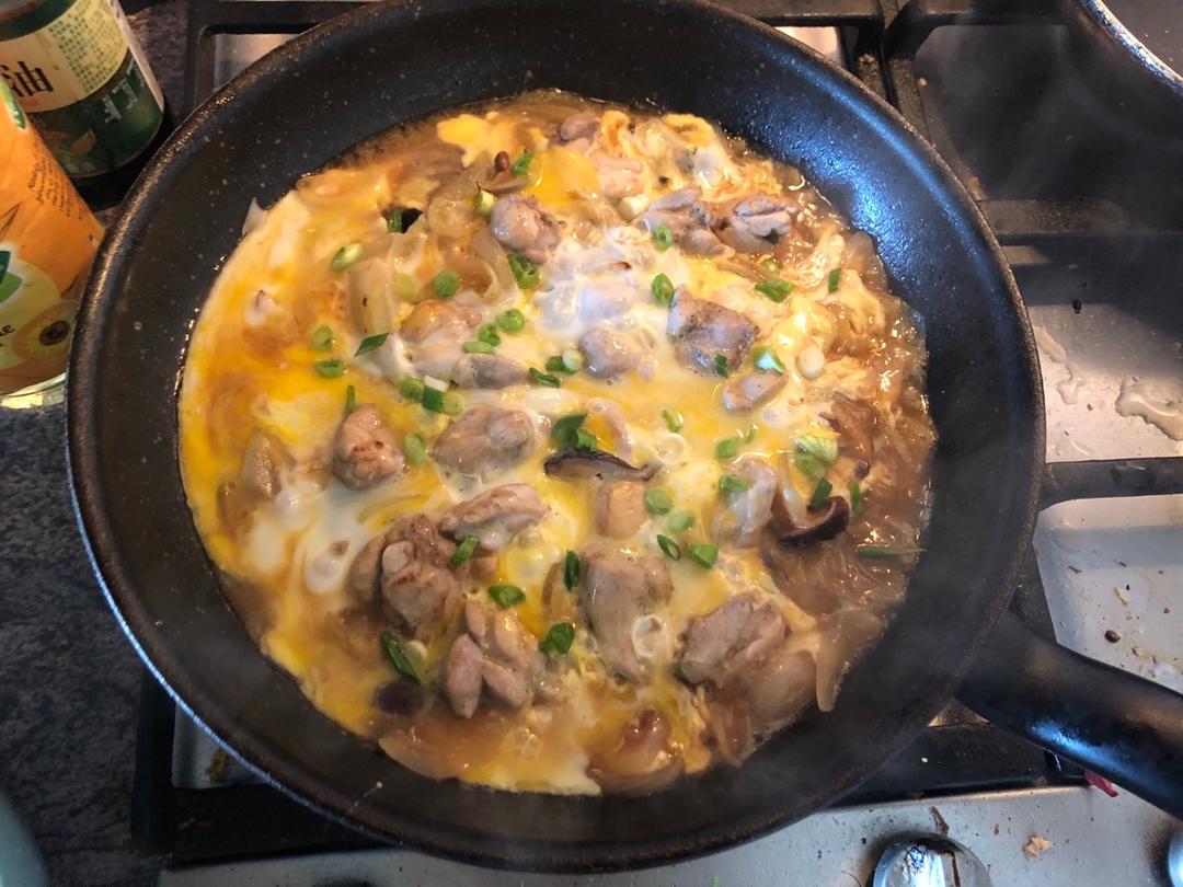 日本盖浇饭始祖亲子丼