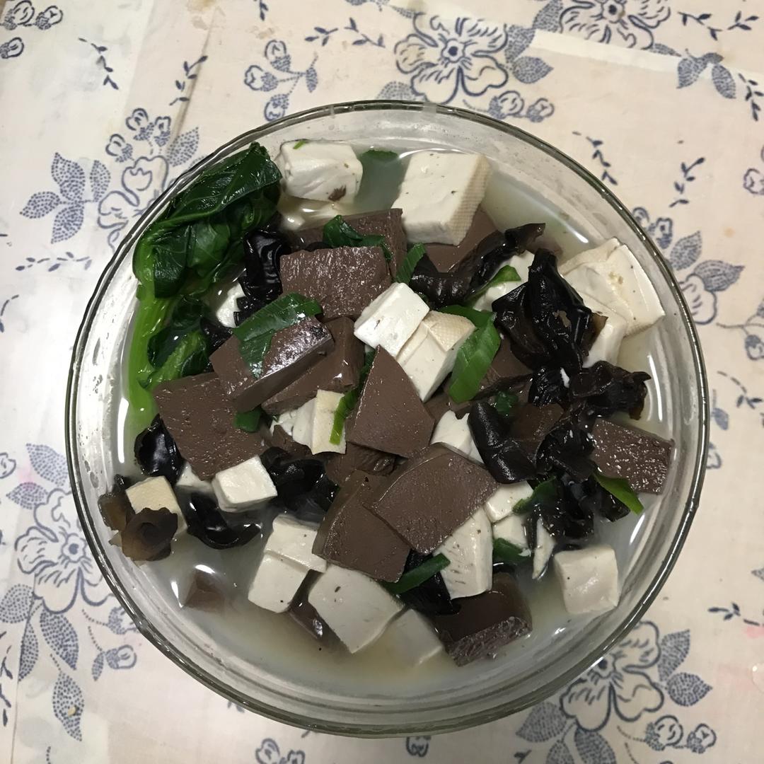 鸭血豆腐汤