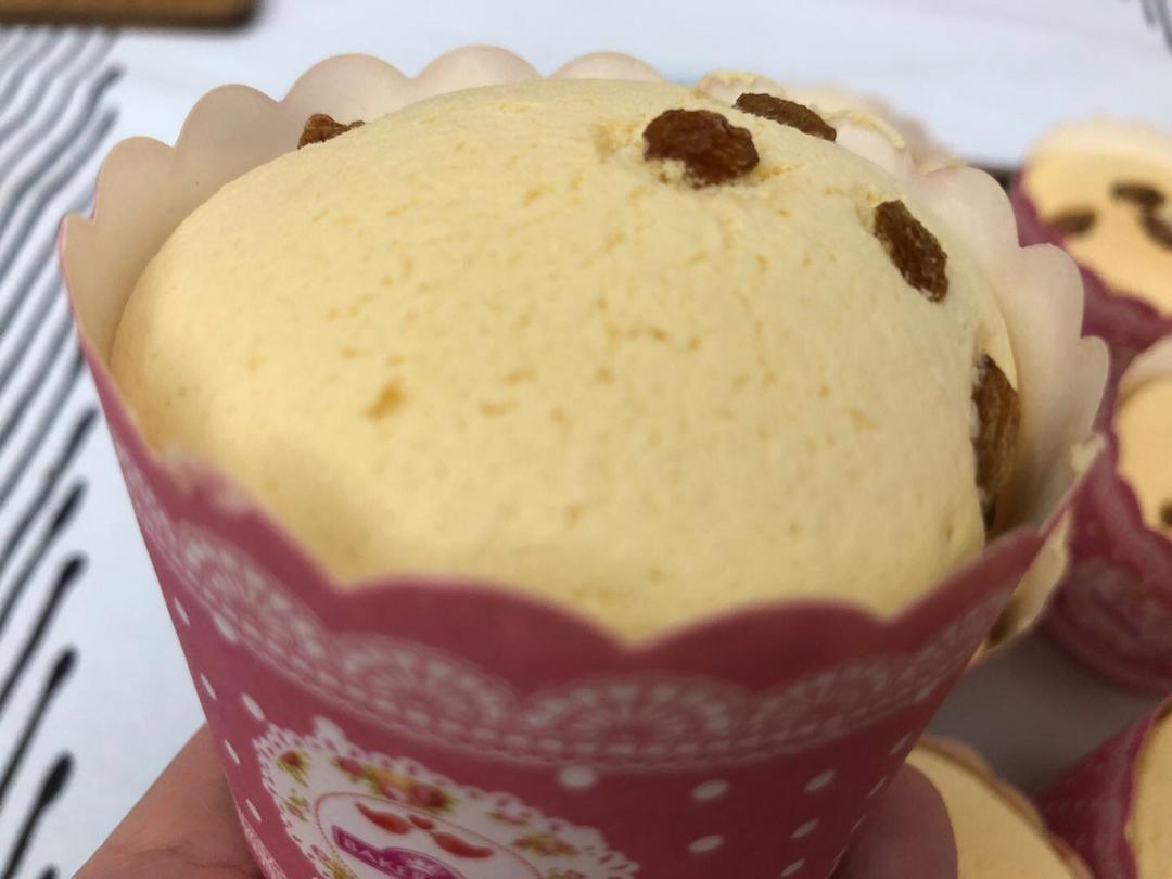 不塌不凹的纸杯戚风蛋糕