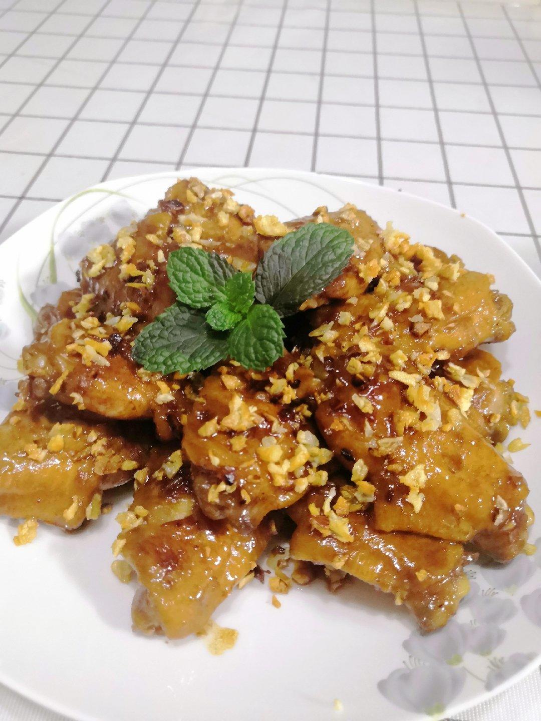 不要再可乐鸡翅了，求求你试试蒜香鸡翅吧，香味捅破天花板！