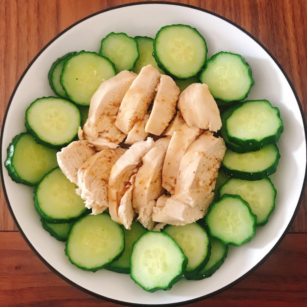 减脂不腥的水煮鸡胸肉的做法步骤图 姑娘你少吃点 下厨房