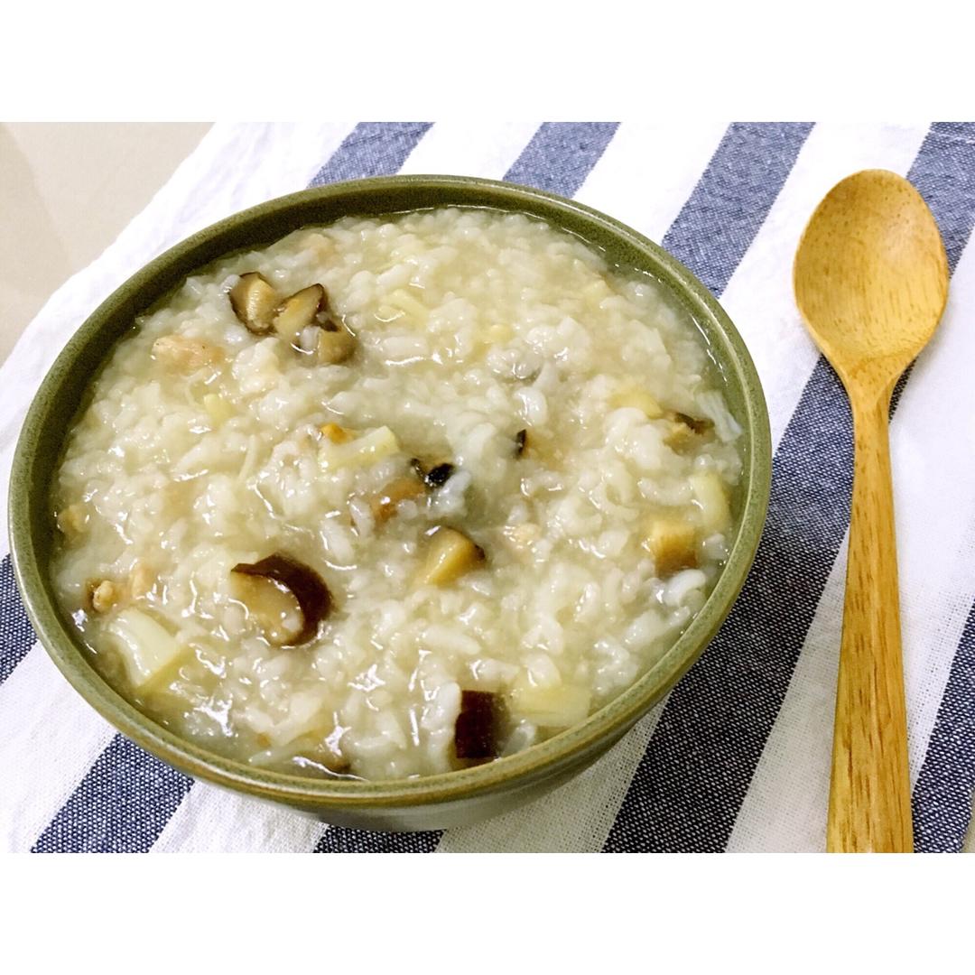 大头小卷毛做的瑶柱香菇粥