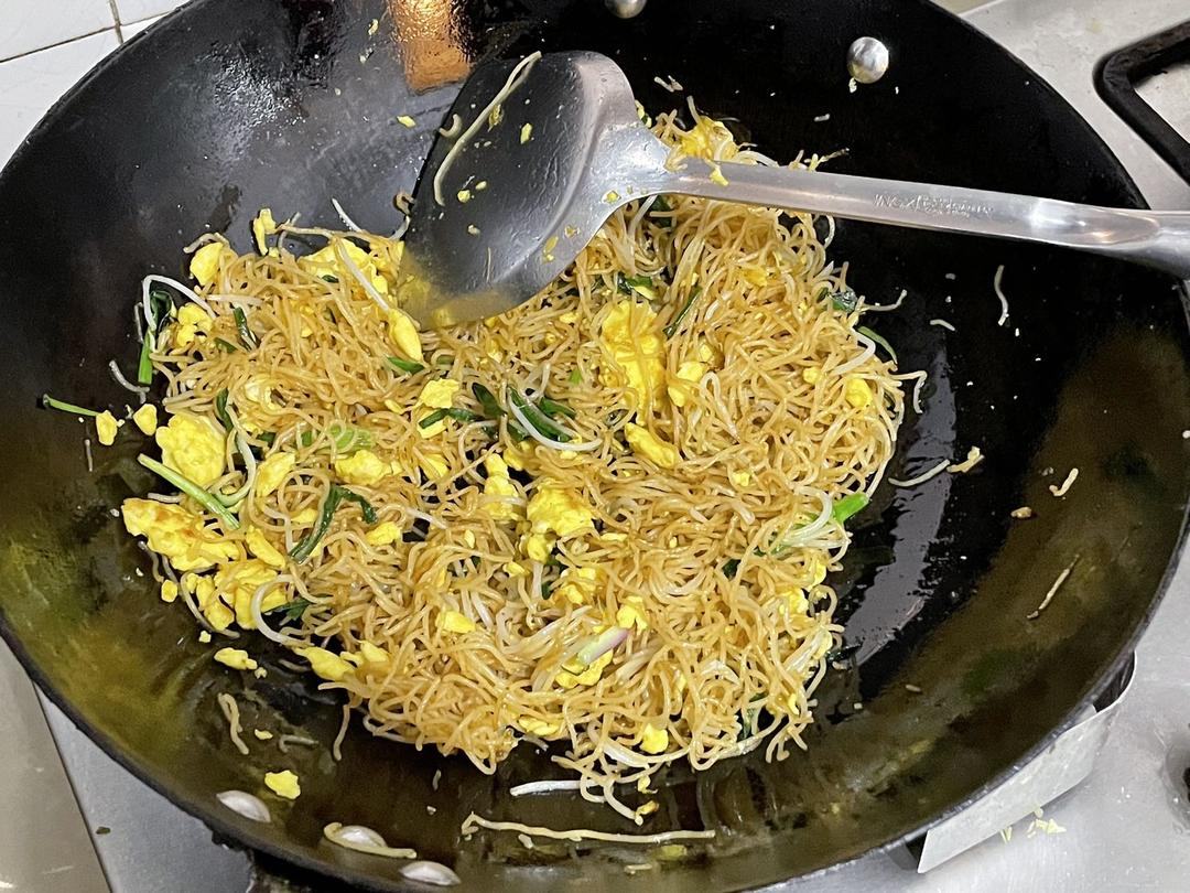 大牌档炒米粉
