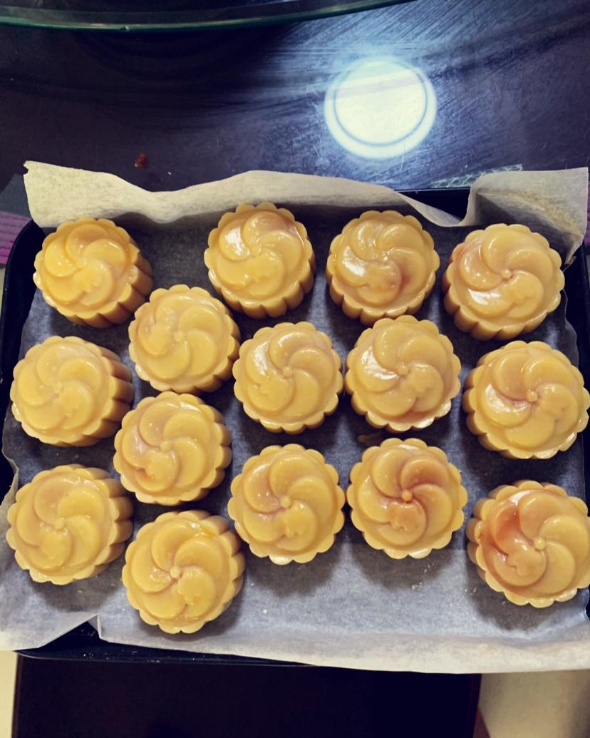 奶黄流心月饼（常温仍流心）