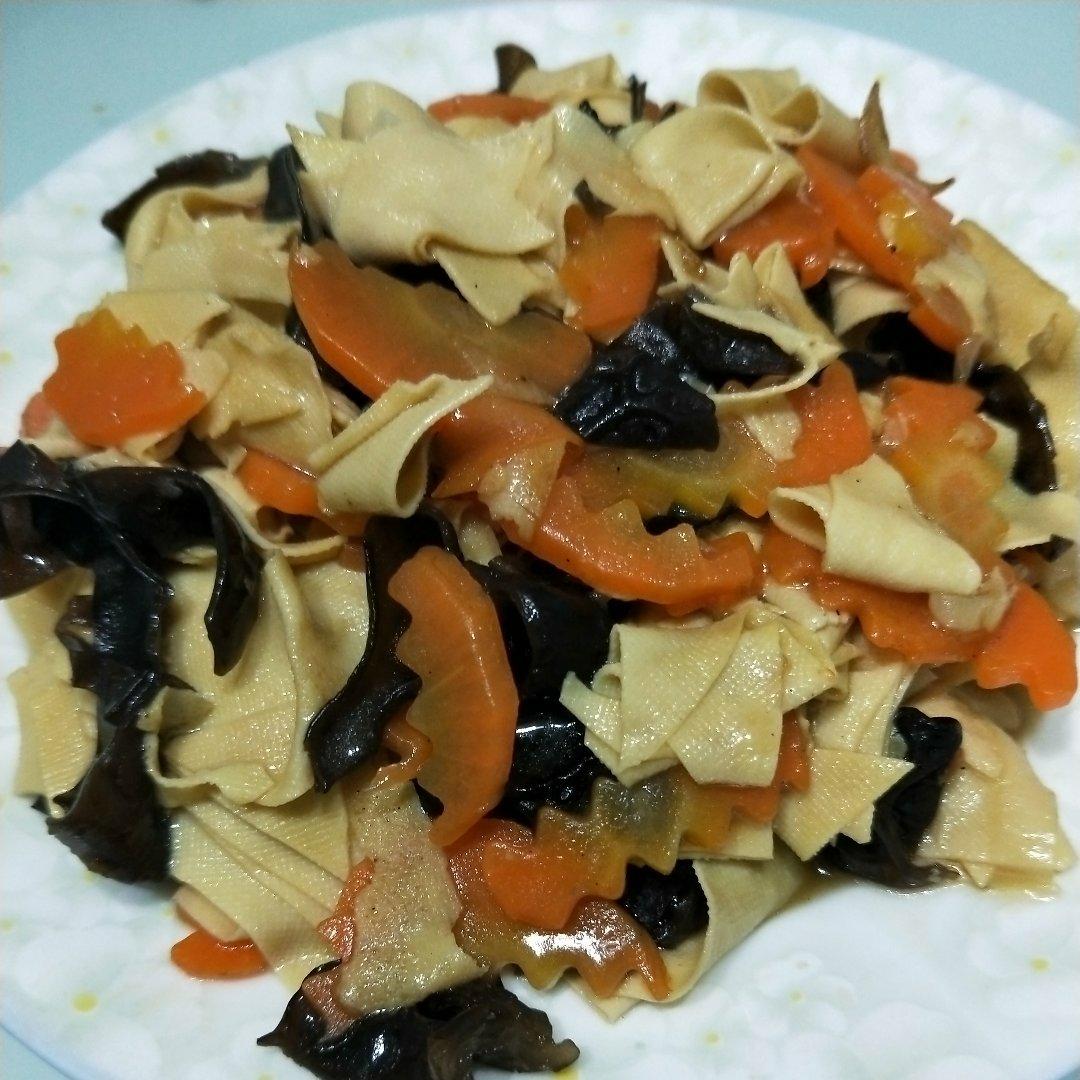 青椒炒干豆腐
