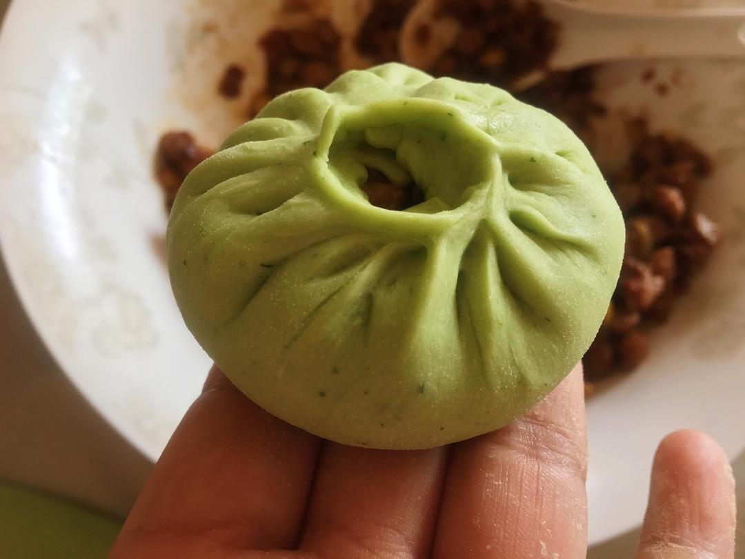 洋葱酱肉丁包子