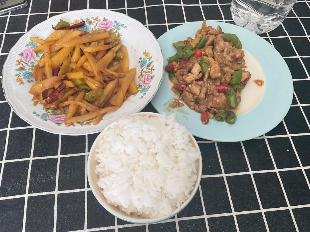 酸辣土豆丝的家常做法 超级下饭
