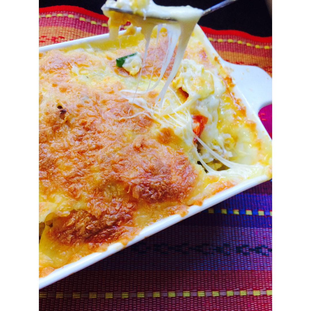 海鲜焗饭 Seafood Fried Rice with Cheesy Topping