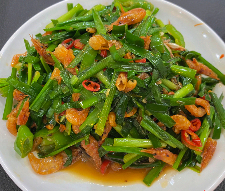 韭菜炒河虾🦐的做法