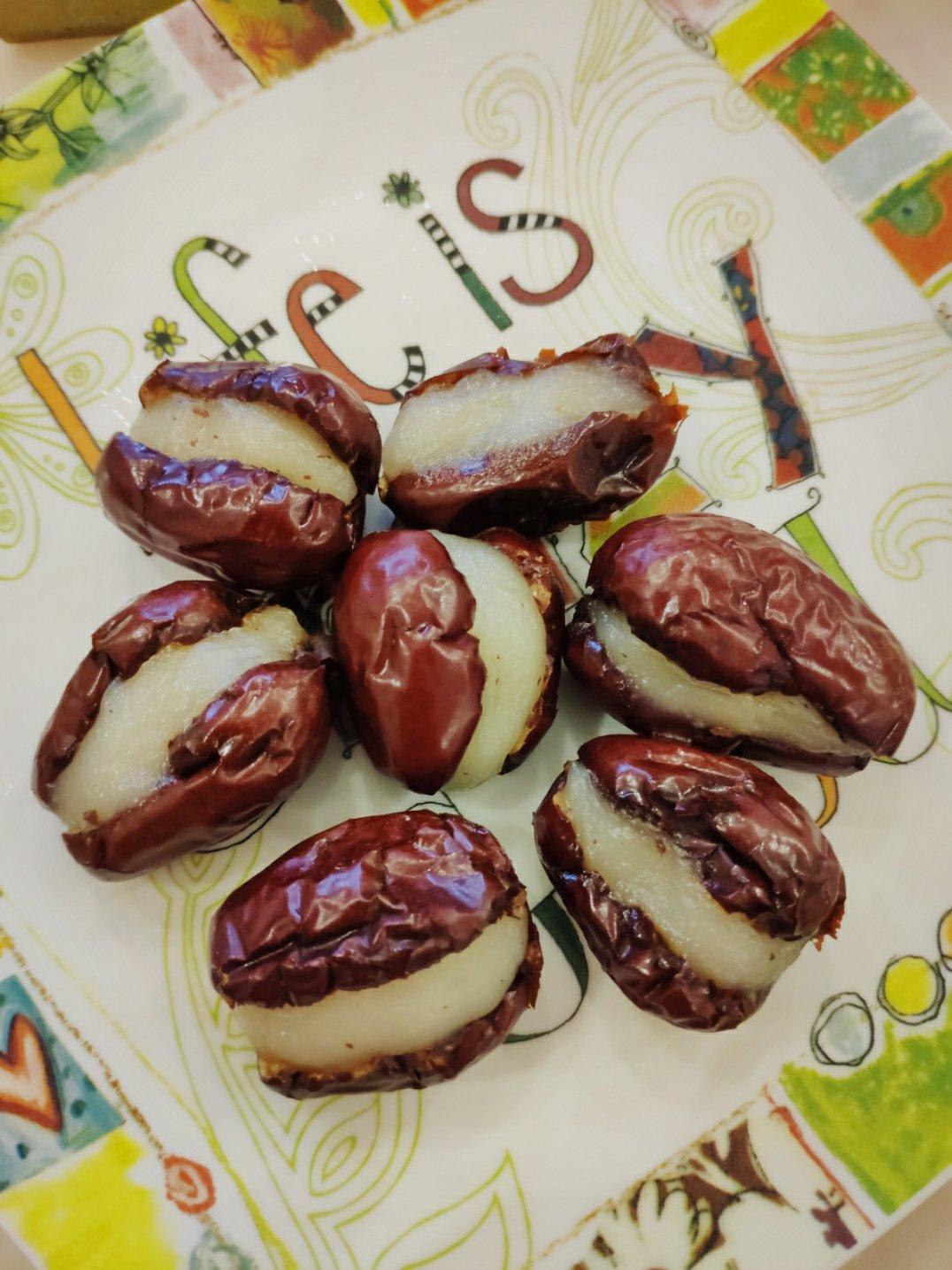 心太软— 红枣夹糯米粉