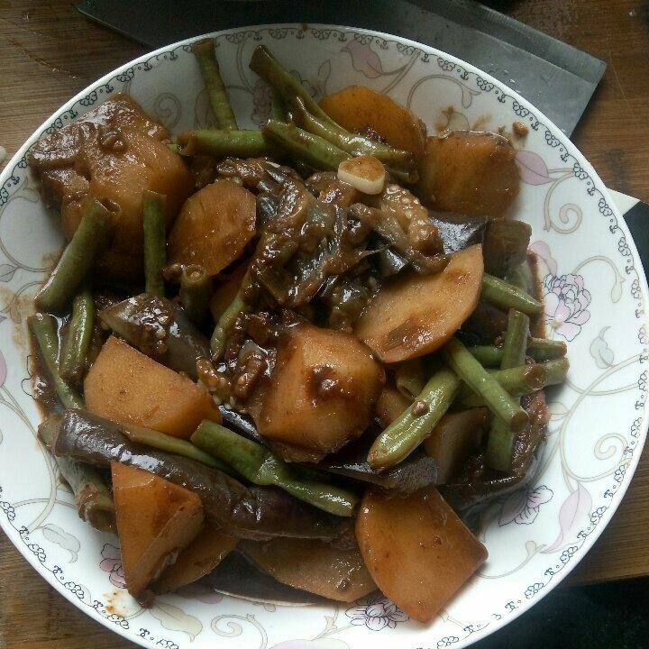 土豆炖豆角