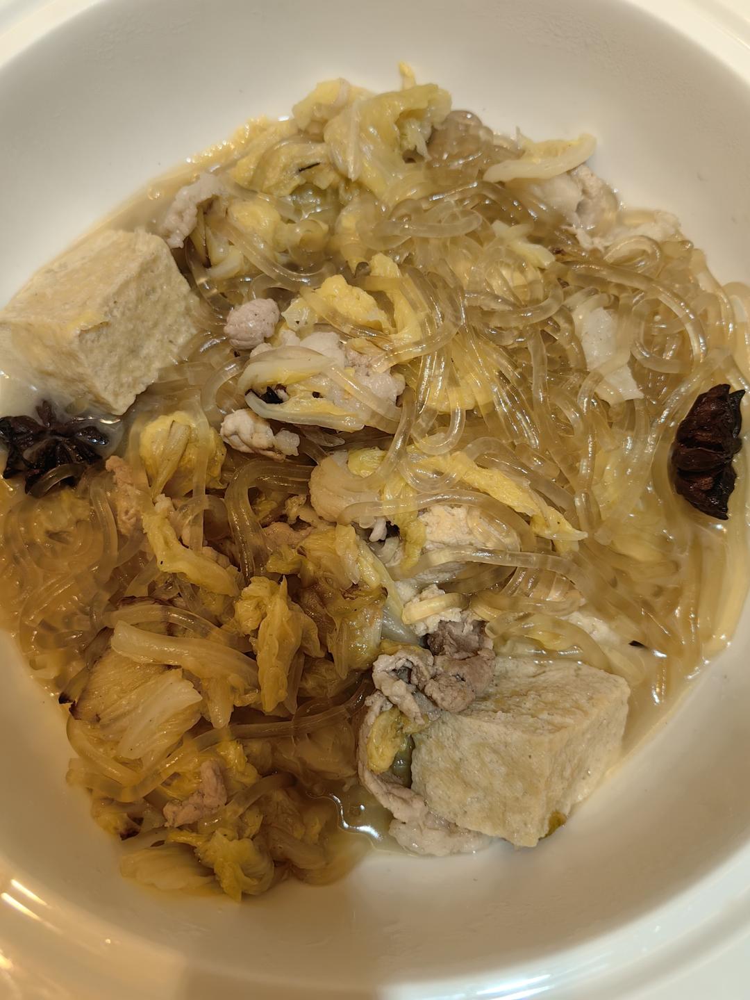 白菜粉条炖冻豆腐