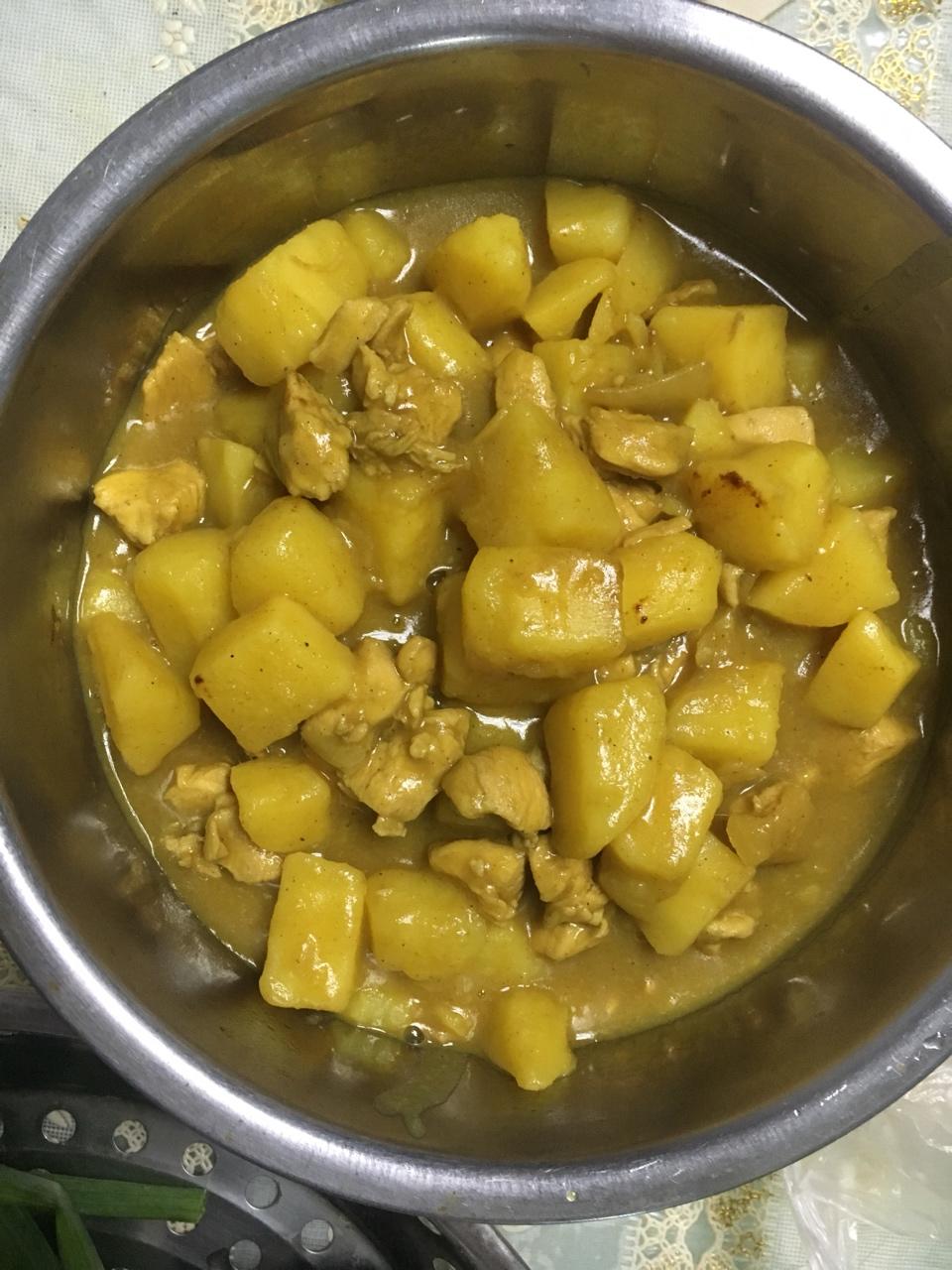 咖喱土豆鸡块