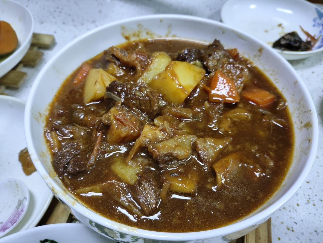 番茄土豆炖牛腩