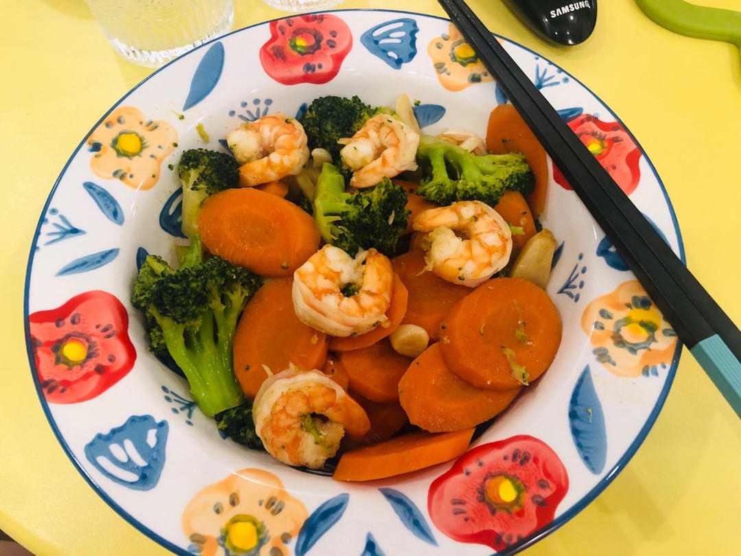 低脂低卡减脂餐～黑椒虾仁西兰花