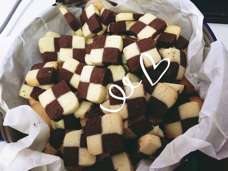 双色小棋格饼干