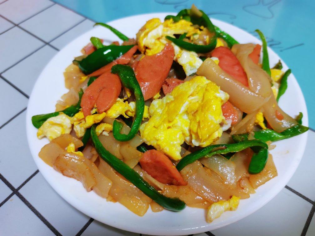 路边摊的炒河粉