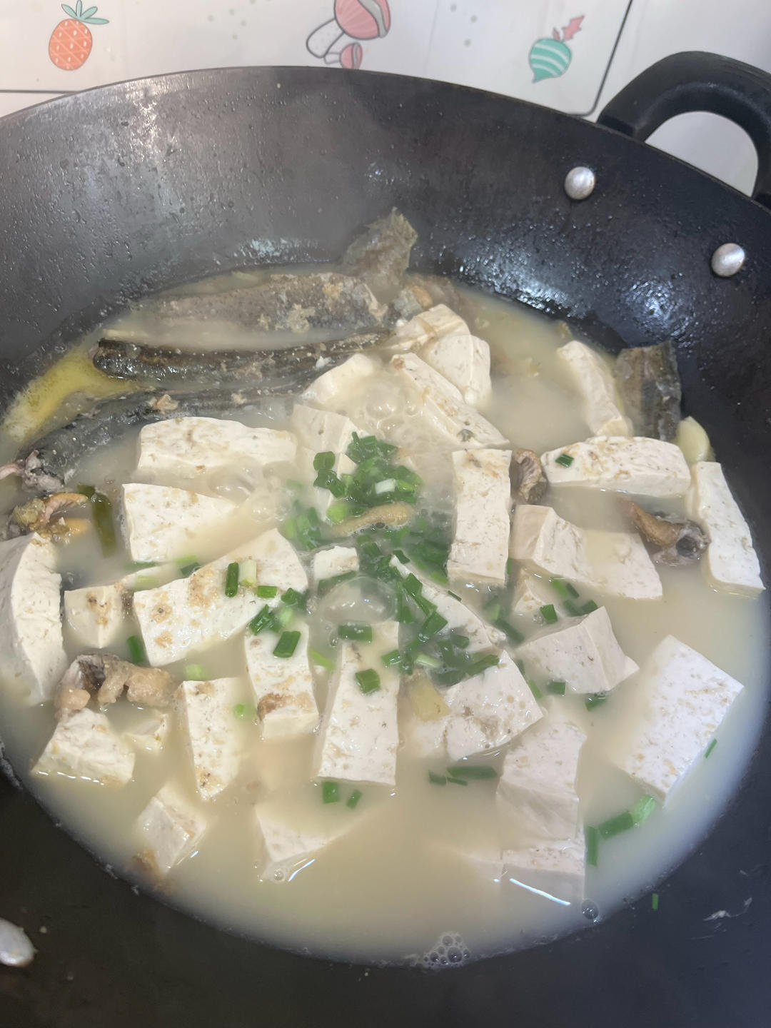 泥鳅炖豆腐（小贴士附杀泥鳅方法）