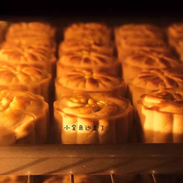 【终极版广式月饼配方】表皮油亮的秘诀！