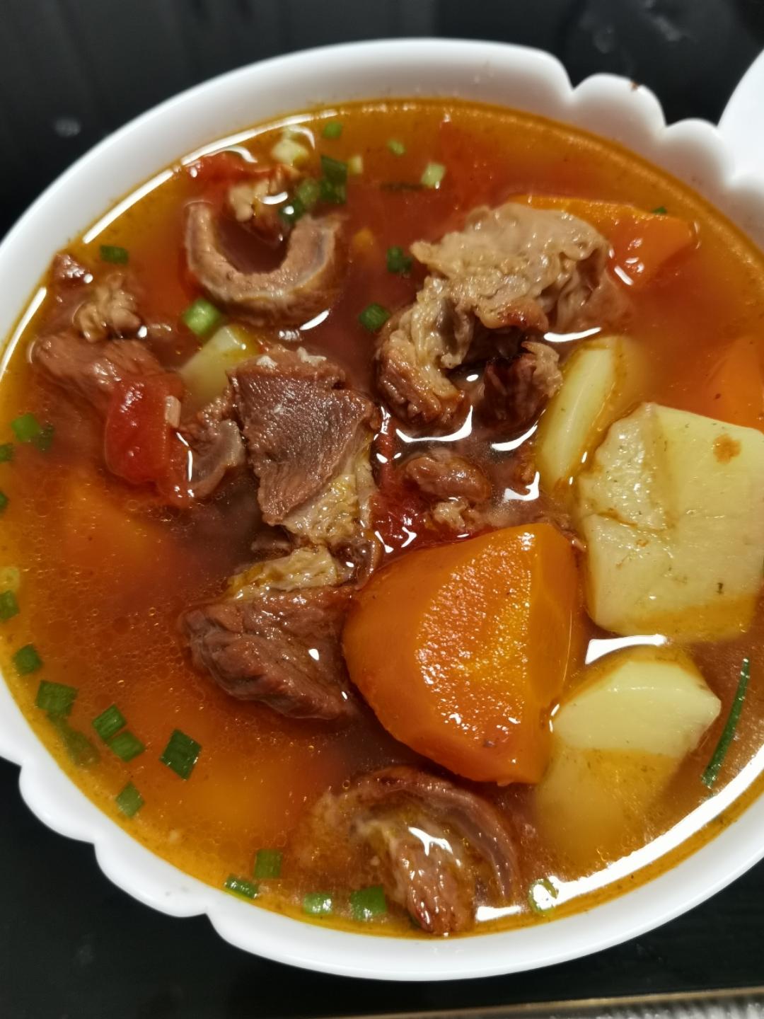 番茄土豆炖牛腩