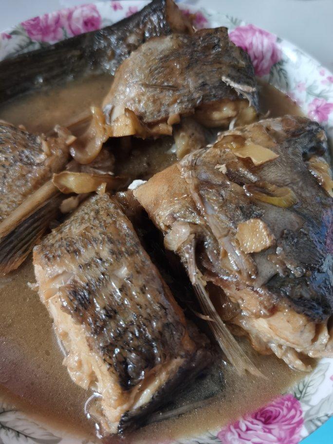 红烧鲈鱼