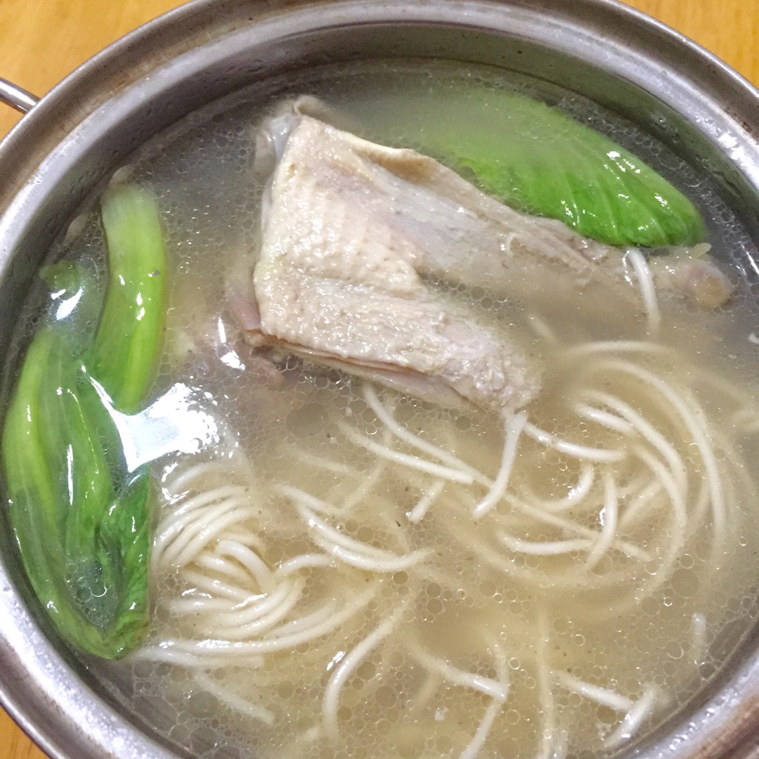 虞_美人做的金针油菜鸭腿面