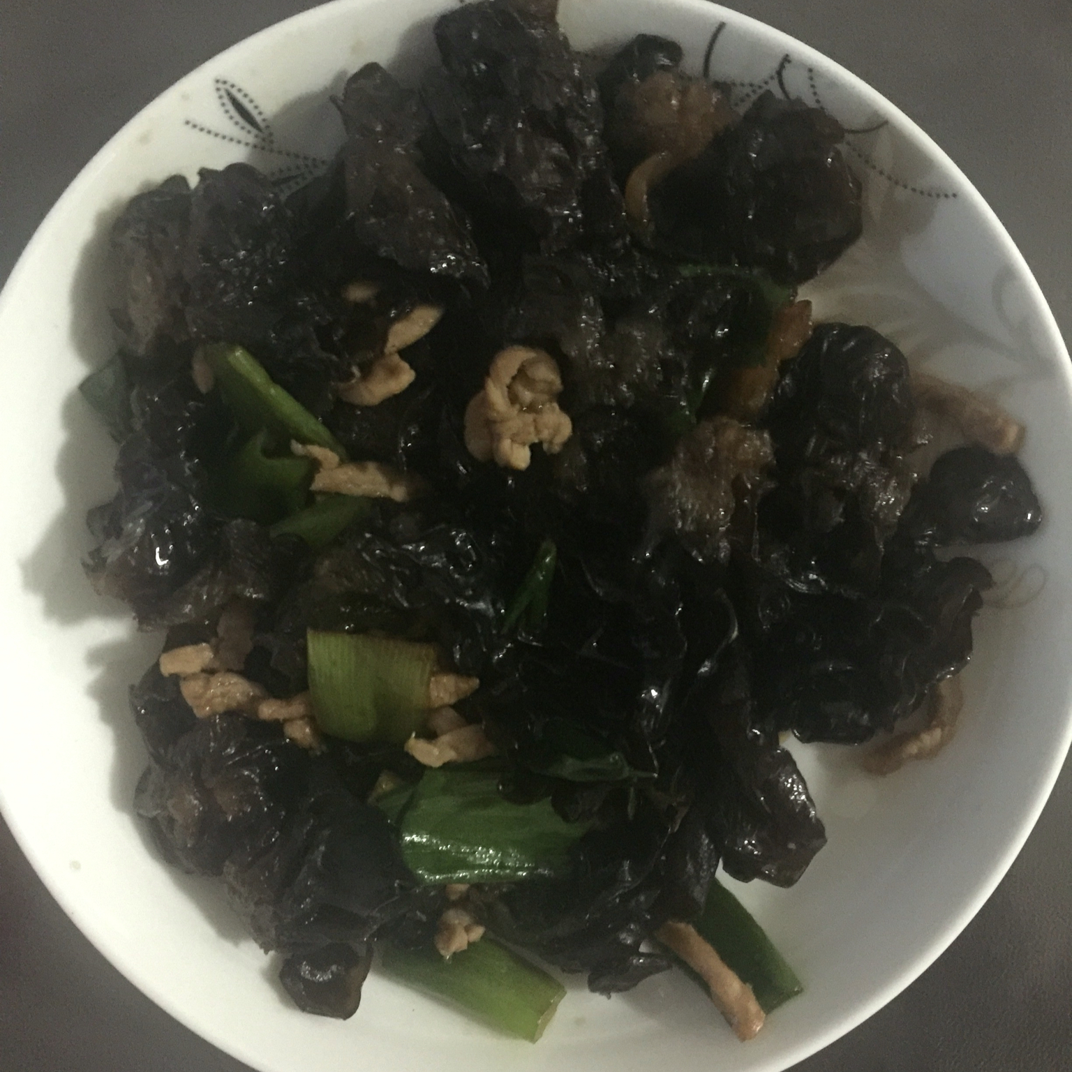 葱烧木耳