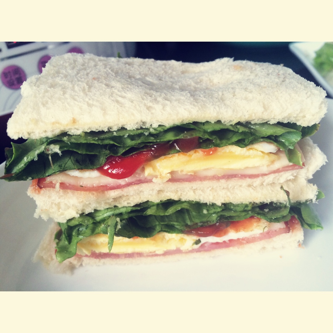 火腿芝士三明治