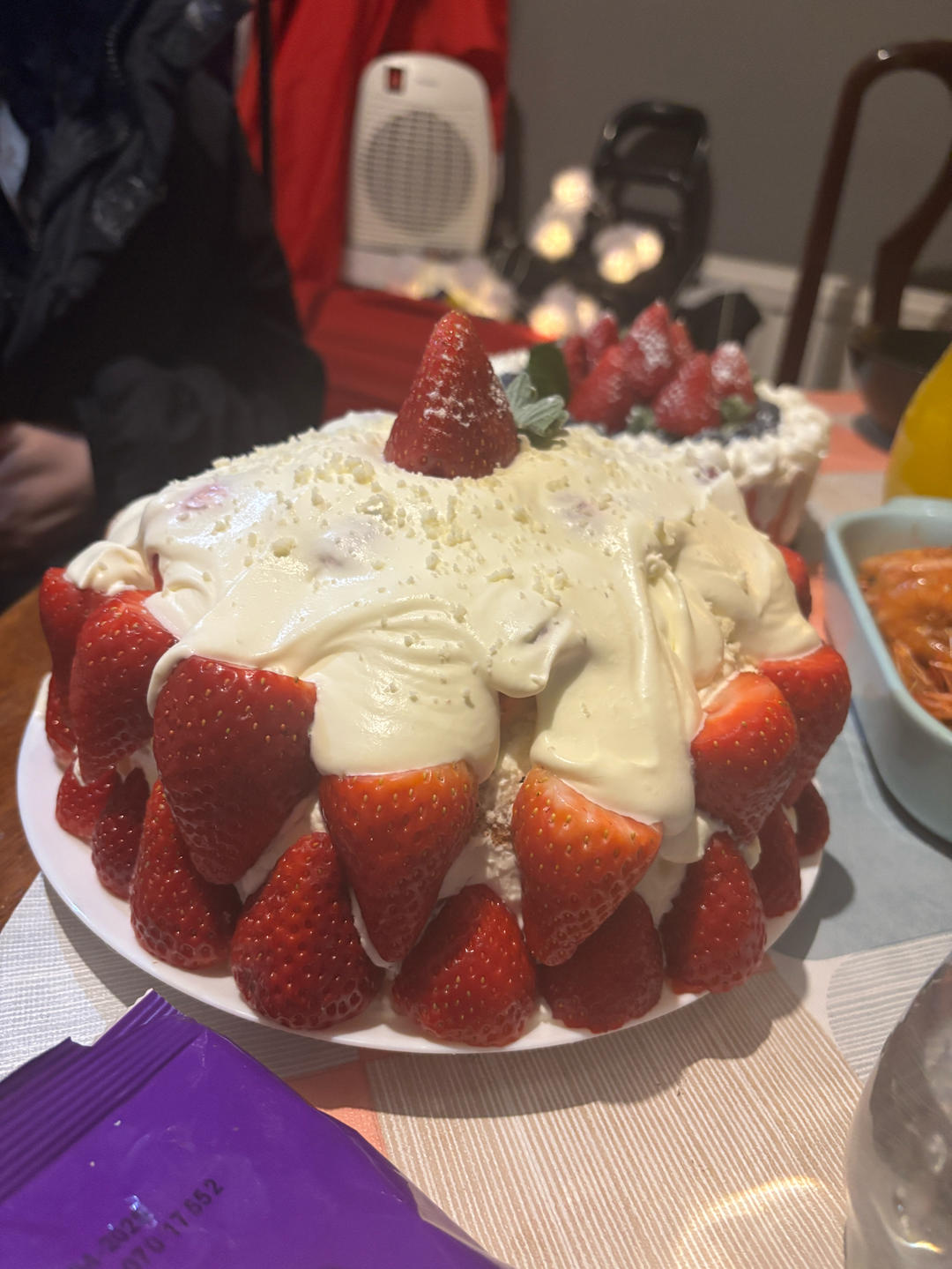 曼食慢语丨草莓芝士雪山蛋糕