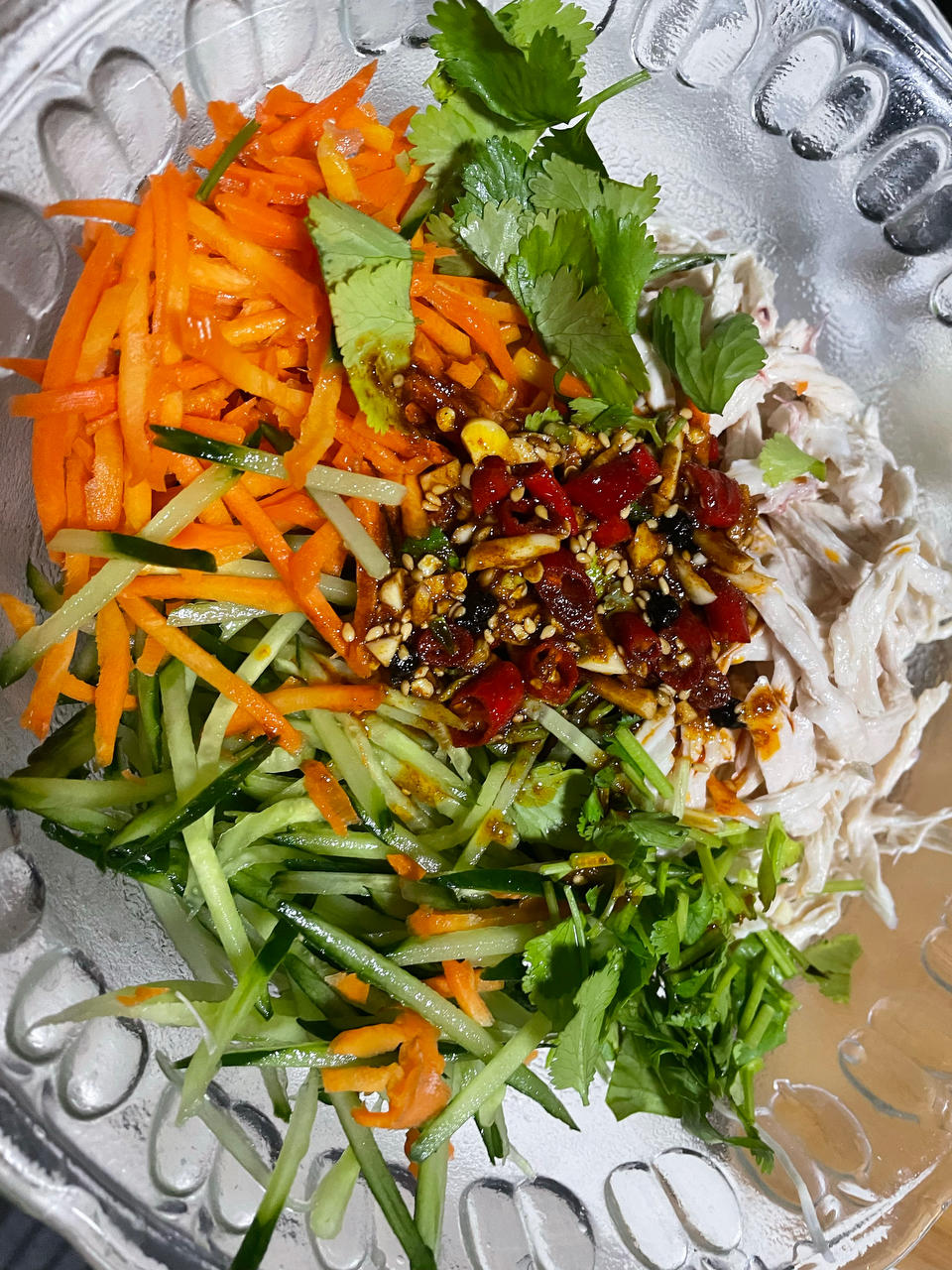 夏日开胃菜 凉拌鸡丝（手撕鸡）