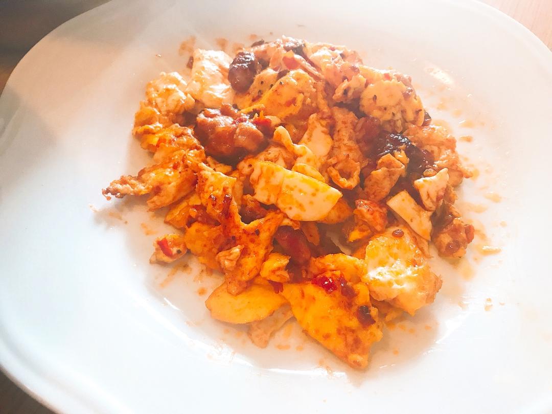 荷包蛋炒五花肉