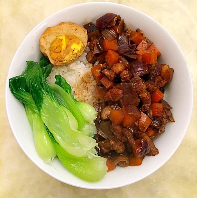 台式卤肉饭