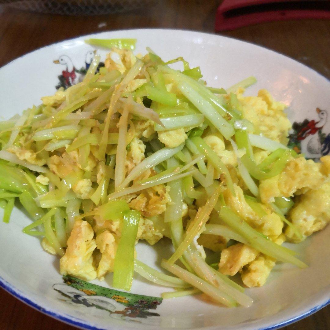 韭黄炒鸡蛋
