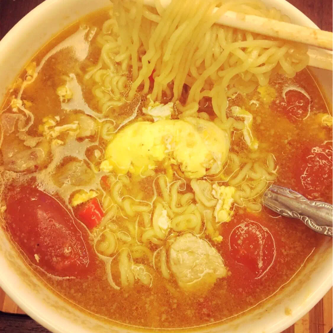超级入味好吃的番茄鸡蛋面