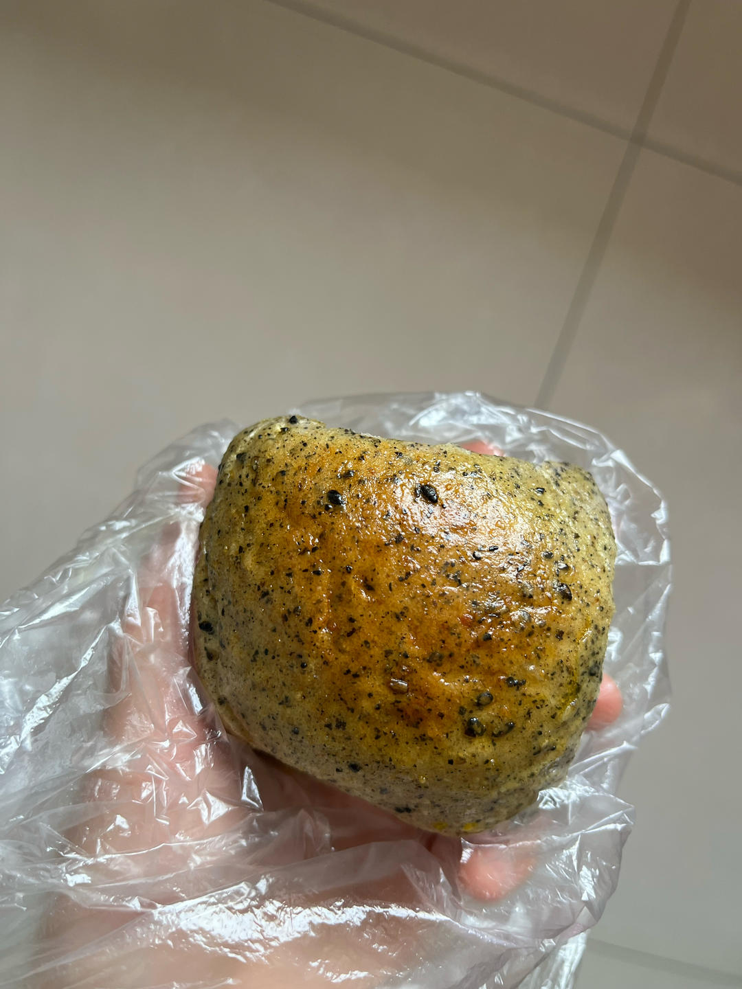 双倍黑芝麻餐包