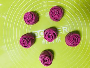 火龙果玫瑰花馒头的做法 步骤15