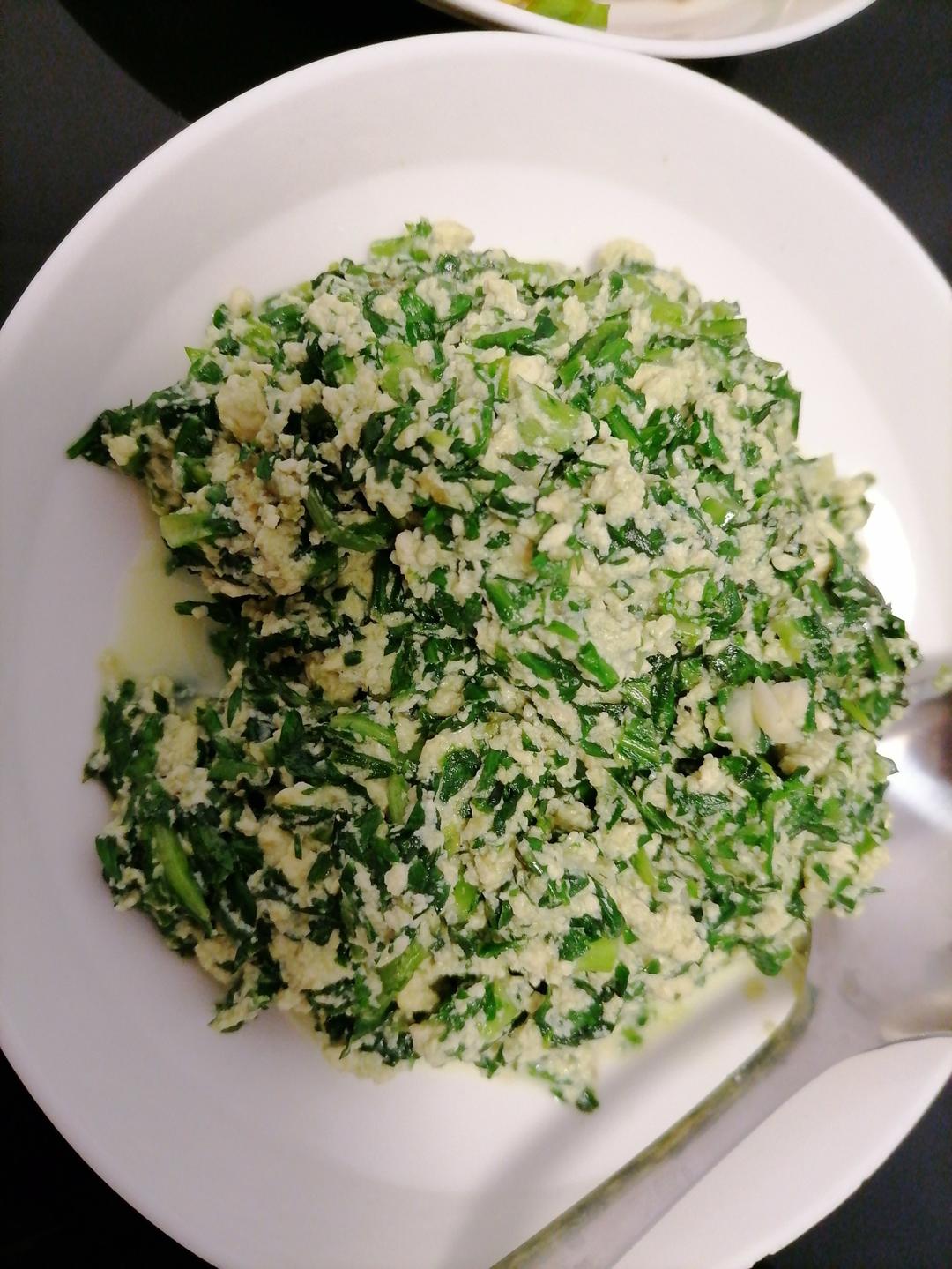 下饭菜茼蒿炒豆腐